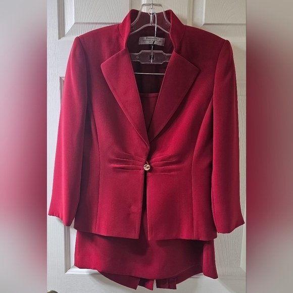 Tahari ASL Women's Red Blazer Size 4p - Picture 1 of 14